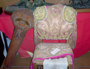 Traje de su alternativa